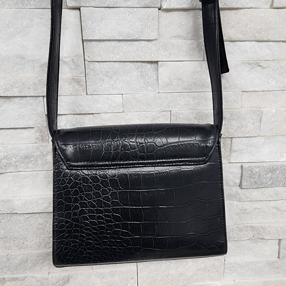 Guess Purse/Bag - Picture 11 of 12